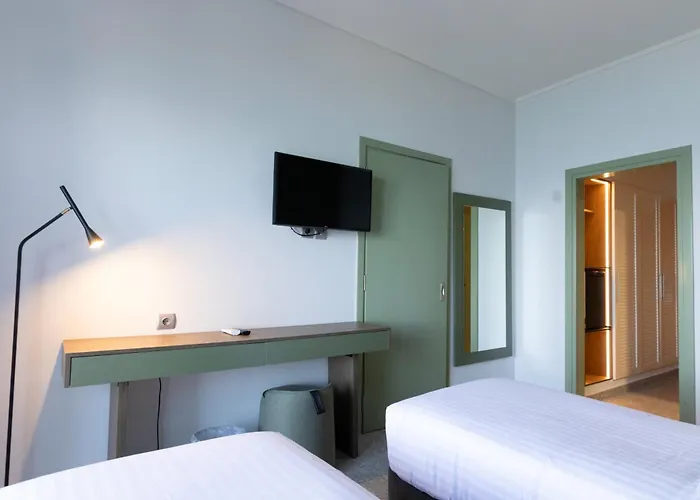 Messinian Bay Hotel 4*