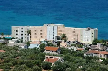 Messinian Bay קלמאטה