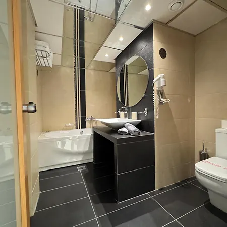 Messinian Bay Hotel 4*