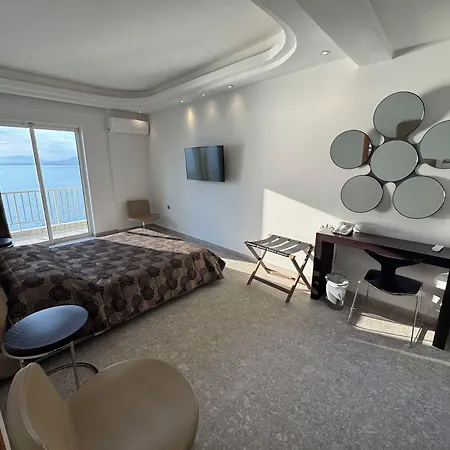 Messinian Bay Hotel 4*