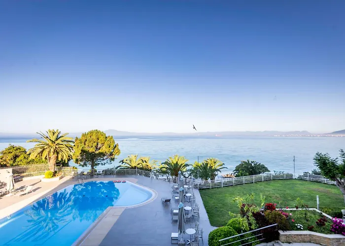 Messinian Bay Hotel 4*